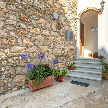 La Casa Di Nonna Monni * Baunei